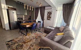 Ema Luxury Apartment